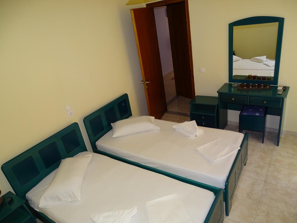 Flokos Apartment Lygia  Bagian luar foto